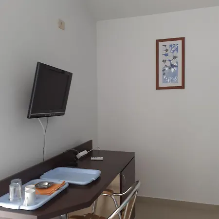 ゲストハウス House *